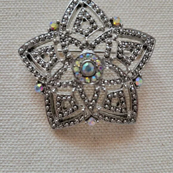 Star Rhinestone Brooch - Picture 2 of 5